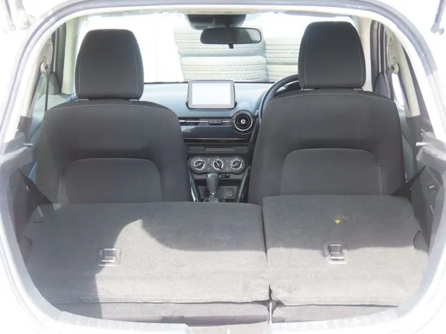 デミオ(マツダ)の車両写真