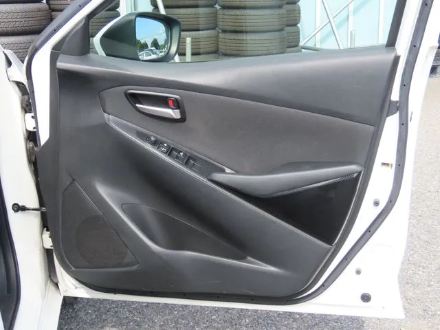 デミオ(マツダ)の車両写真