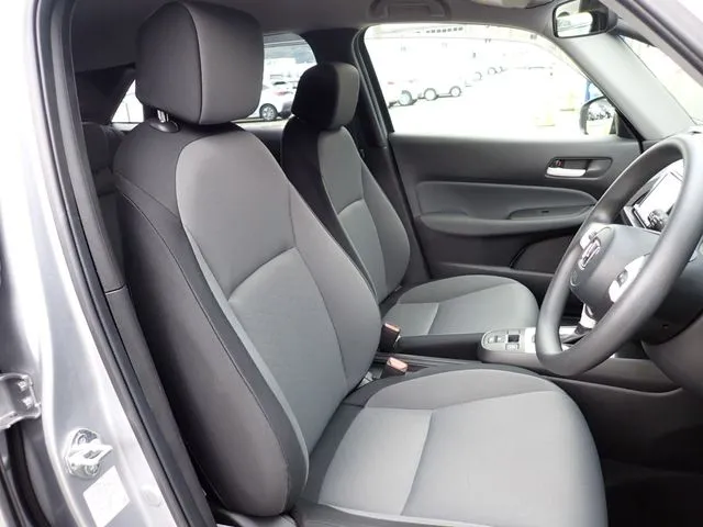 ホンダ　フィット　ｅ：ＨＥＶ