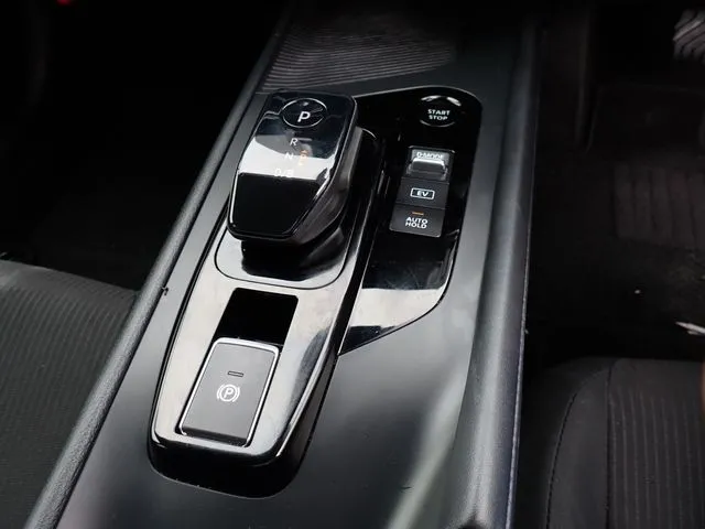 ニッサン　ノート