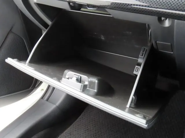 デミオ（マツダ）の車両写真