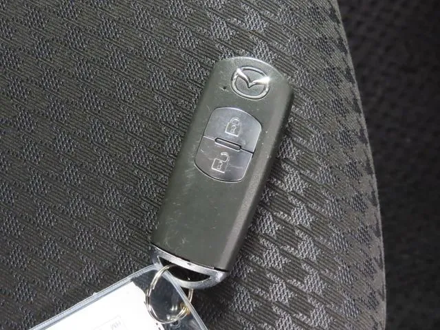 デミオ（マツダ）の車両写真