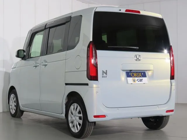 N BOX(ホンダ)の車両写真