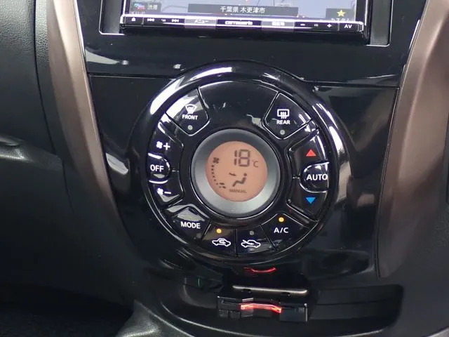 ニッサン　ノート