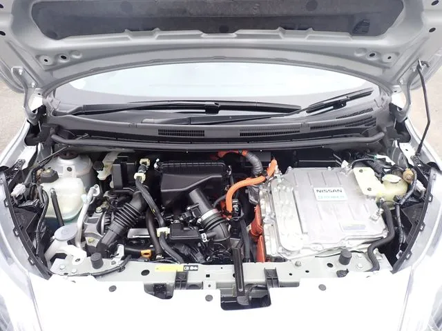 ニッサン　ノート