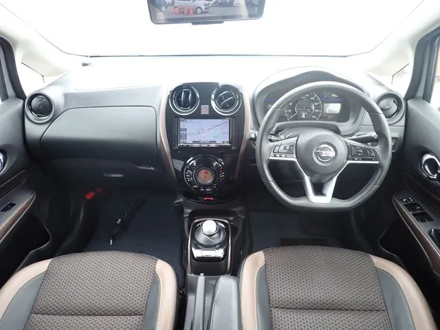 ニッサン　ノート