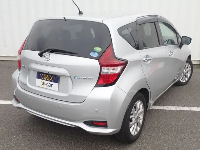 ニッサン　ノート