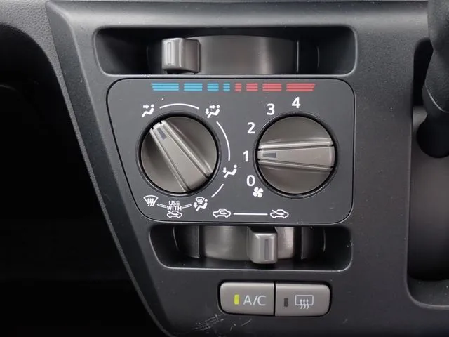 ダイハツ ミラ イース