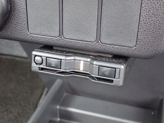 ダイハツ ミラ イース