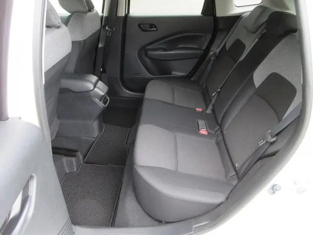 ノート（ニッサン）の車両写真