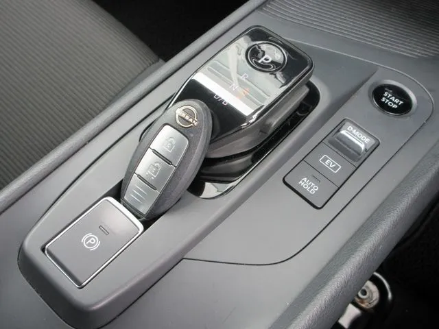 ノート（ニッサン）の車両写真