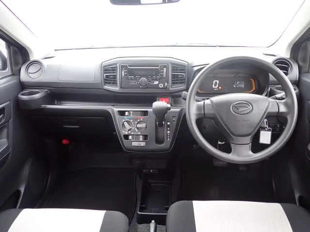 ダイハツ　ミラ　イース