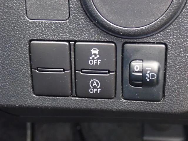 ダイハツ　ミラ　イース