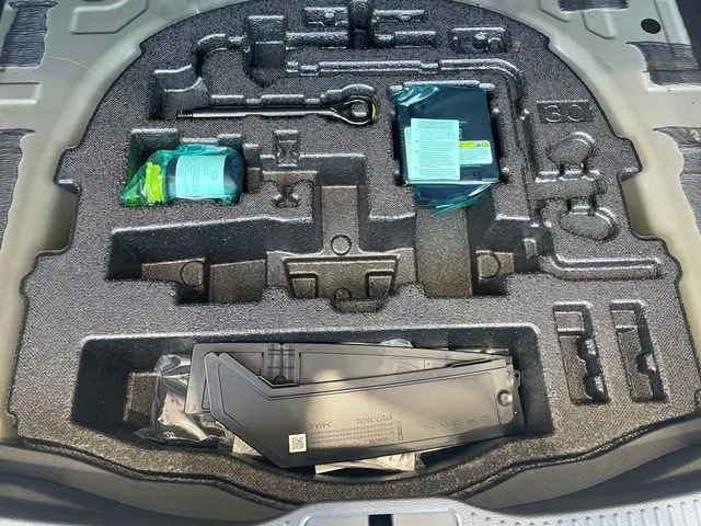 トヨタ　クラウン　クロスオーバー