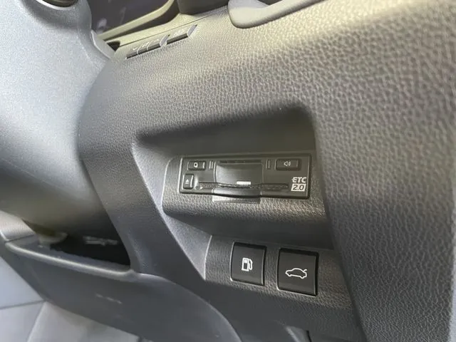 トヨタ　クラウン　クロスオーバー