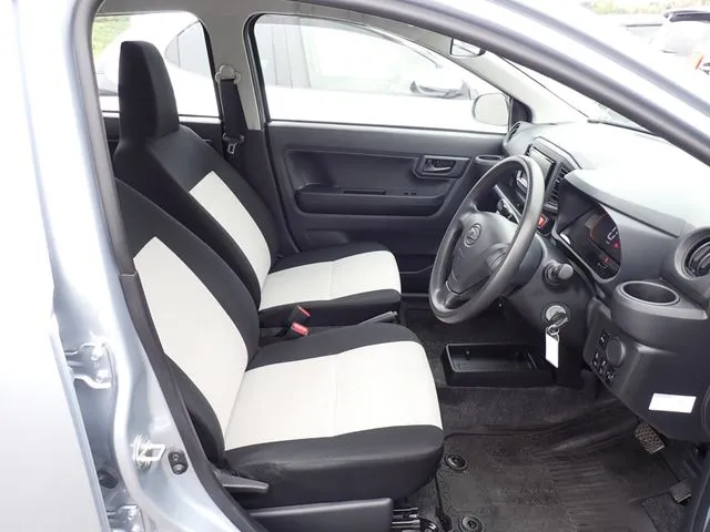 ダイハツ　ミラ　イース