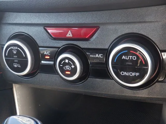 SUBARU XV(スバル)の車両写真