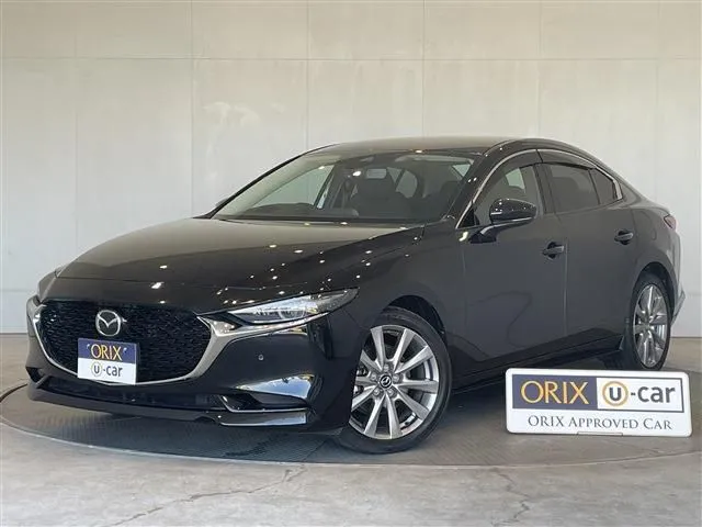 マツダ ＭＡＺＤＡ３　セダン
