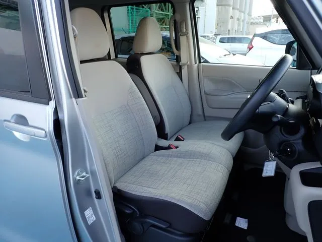 ルークス（ニッサン）の車両写真