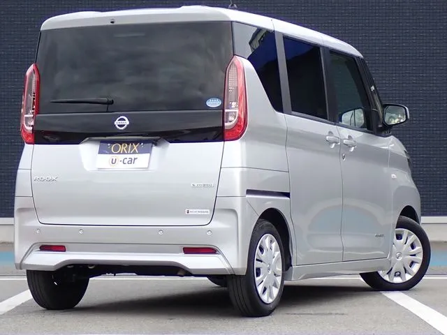 ルークス（ニッサン）の車両写真