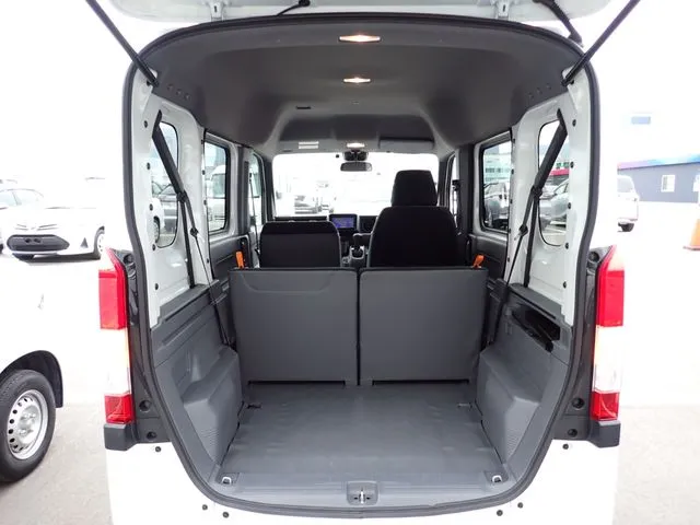 Ｎ－ＶＡＮ　４ＷＤ（ホンダ）の車両写真