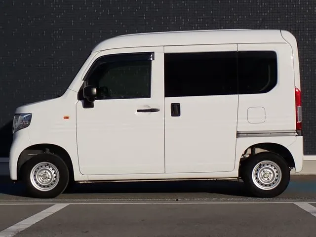 Ｎ－ＶＡＮ　４ＷＤ（ホンダ）の車両写真