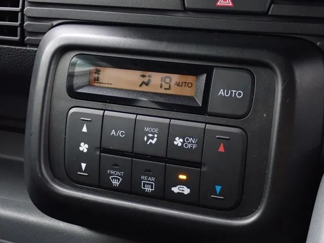 Ｎ－ＶＡＮ　４ＷＤ（ホンダ）の車両写真