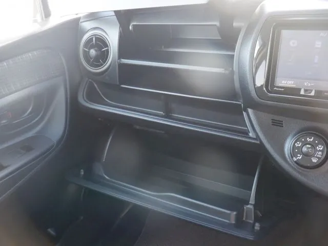 ヴィッツ（トヨタ）の車両写真