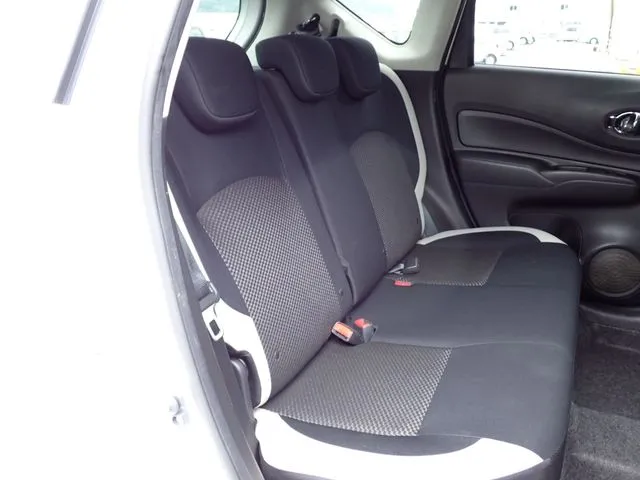 ノート（ニッサン）の車両写真