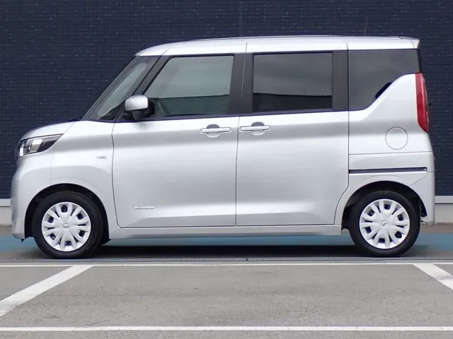 ルークス（ニッサン）の車両写真