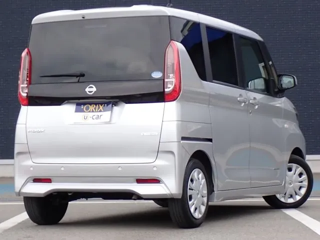 ルークス（ニッサン）の車両写真