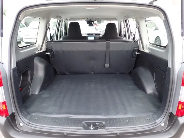 トヨタ　プロボックスバン　２ＷＤ