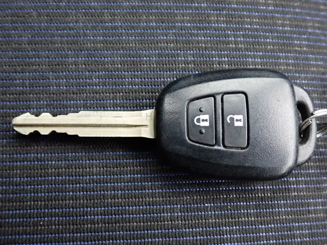 トヨタ　プロボックスバン　２ＷＤ