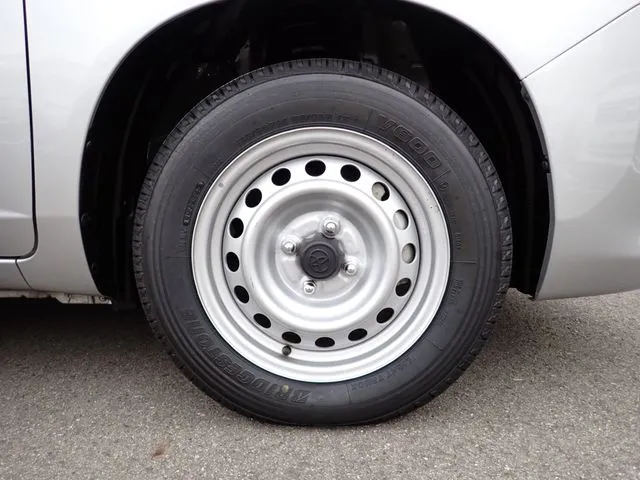 トヨタ　プロボックスバン　２ＷＤ