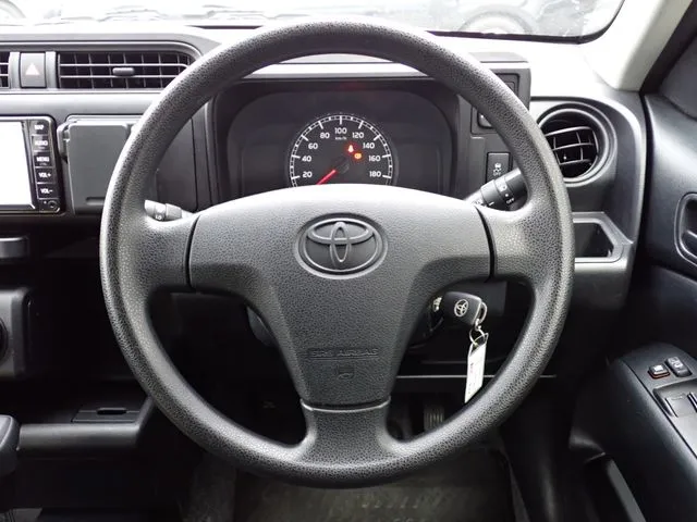 プロボックスバン 4WD(トヨタ)の車両写真