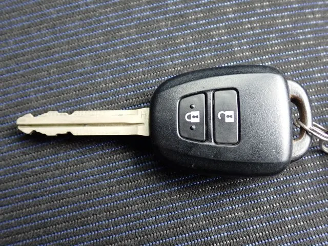 プロボックスバン 4WD(トヨタ)の車両写真