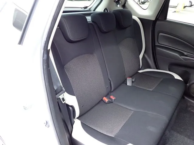 ノート（ニッサン）の車両写真