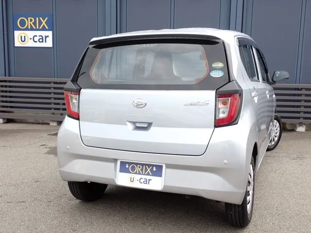 ミラ　イース（ダイハツ）の車両写真