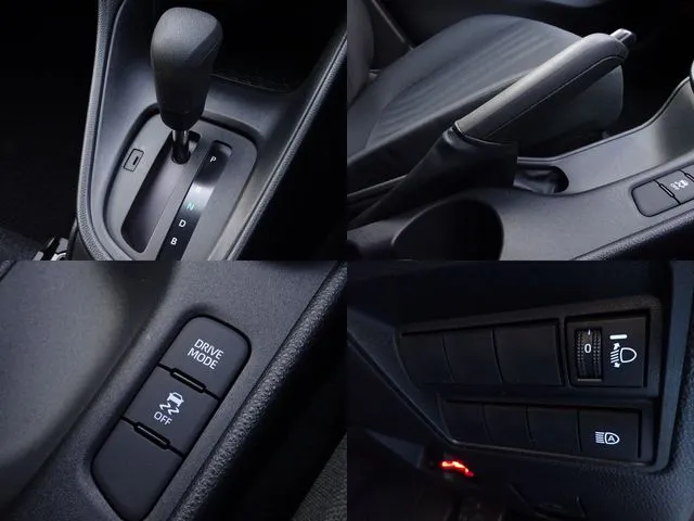 トヨタ　ヤリス