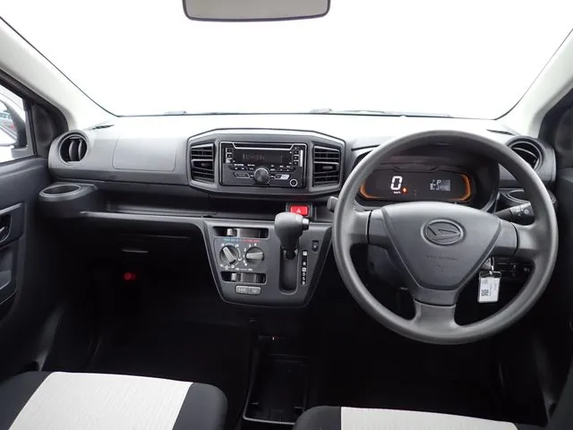 ダイハツ　ミラ　イース