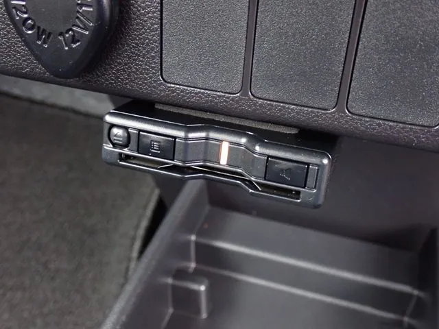 ダイハツ　ミラ　イース