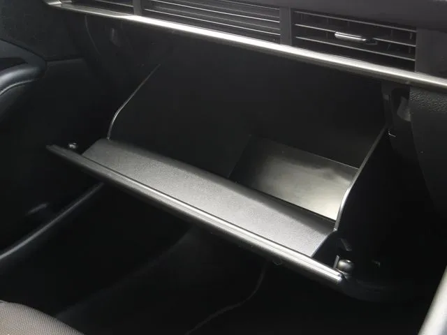 ＭＡＺＤＡ３　ファストバック（マツダ）の車両写真