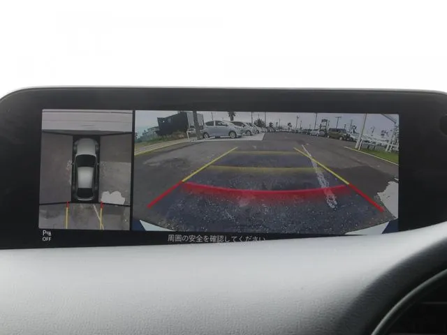 ＭＡＺＤＡ３　ファストバック（マツダ）の車両写真