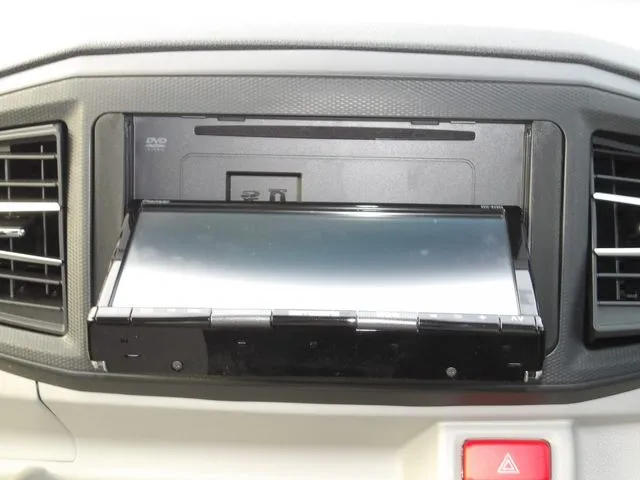 ダイハツ　ミラ　イース　４ＷＤ