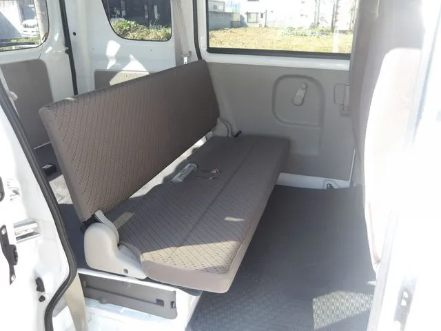 スズキ　エブリイバン