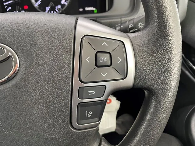 トヨタ　ハイエースバン　２ＷＤ