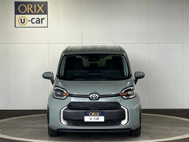 トヨタ　シエンタ　ハイブリッド