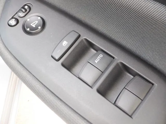 ホンダ　フィット　ｅ：ＨＥＶ