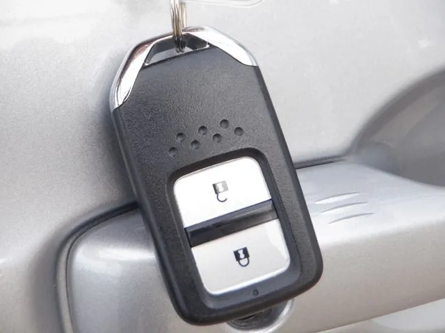 ホンダ　フィット　ｅ：ＨＥＶ