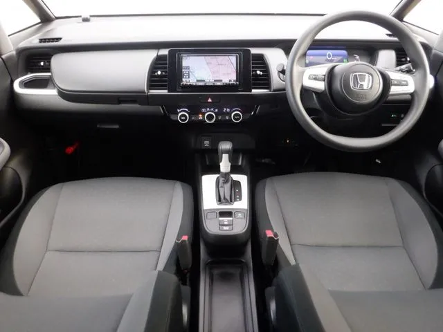 ホンダ　フィット　ｅ：ＨＥＶ